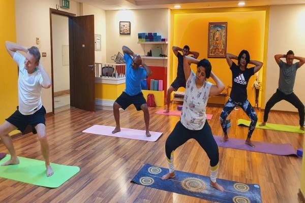 Mens yoga_classes