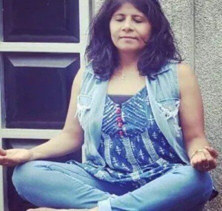 Yoga trainer rakhee sharma